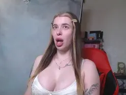 Maryhotmoon  live sex cam