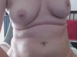Thaty  live sex cam