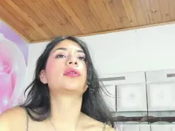 Caliope_99  live sex cam