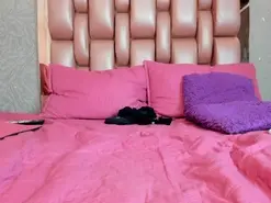 KOURTNEY-  live sex cam