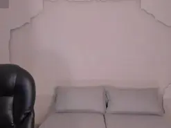 NatalieLewis1  live sex cam
