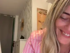 FresitaParadise  live sex cam