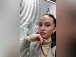 Kristis43  live sex cam