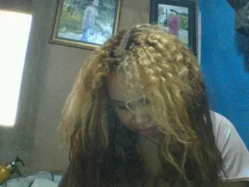 Amanah  live sex cam