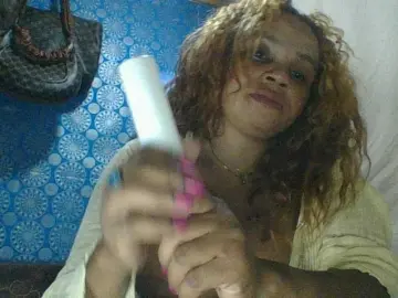 Amanah  live sex cam