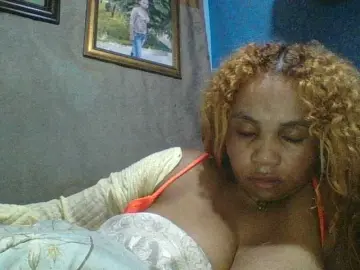 Amanah  live sex cam