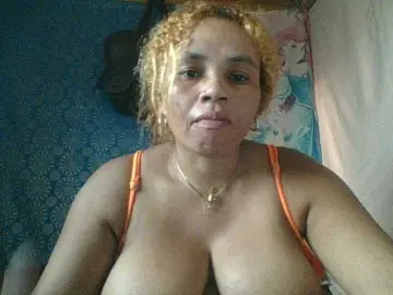 Amanah  live sex cam