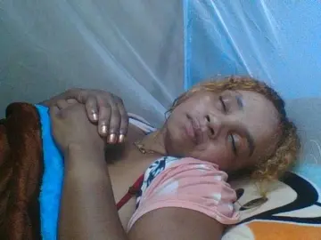 Amanah  live sex cam