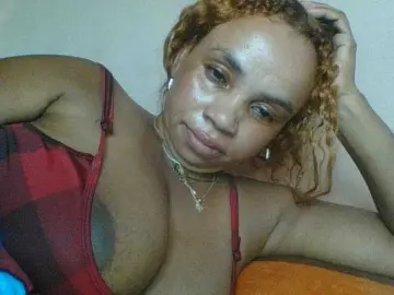 Amanah  live sex cam