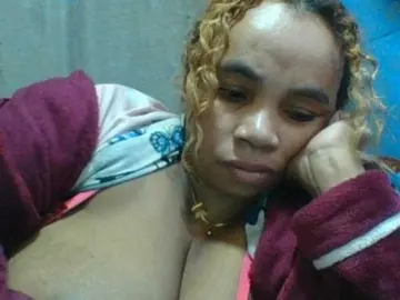 Amanah  live sex cam