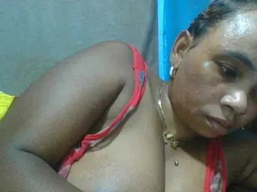 Amanah  live sex cam