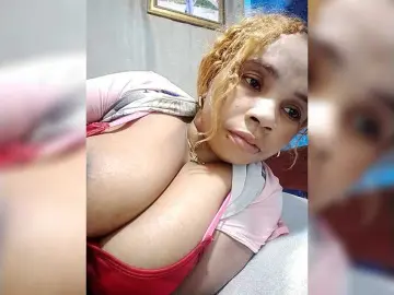 Amanah  live sex cam