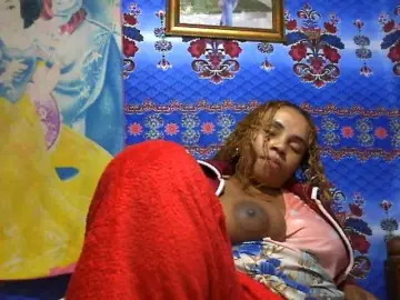 Amanah  live sex cam