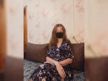 BelayaVorona  live sex cam
