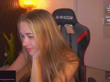 DanikaDillan  live sex cam