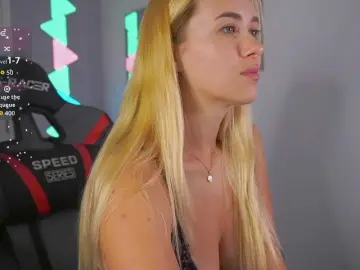 DanikaDillan  live sex cam