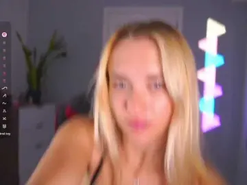 DanikaDillan  live sex cam