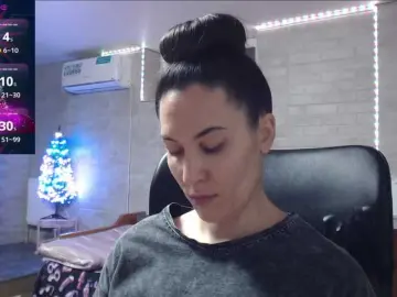 Marina4Love  live sex cam