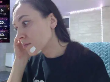 Marina4Love  live sex cam