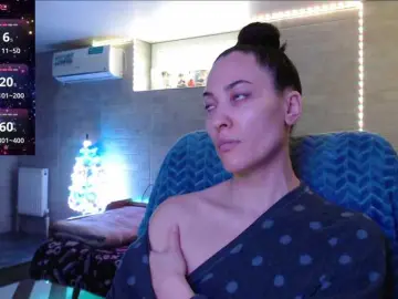 Marina4Love  live sex cam