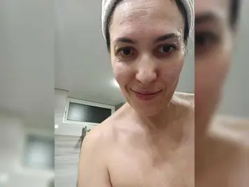 Marina4Love  live sex cam