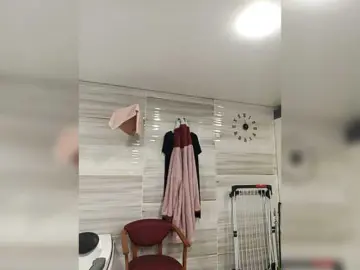 Marina4Love  live sex cam