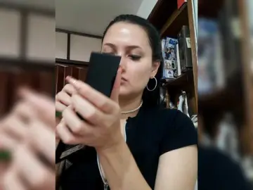 Liahsuenos  live sex cam