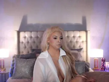 Xtinastar  live sex cam