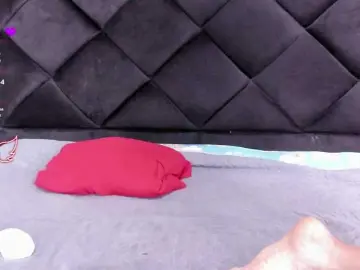 AnnieMiller-  live sex cam