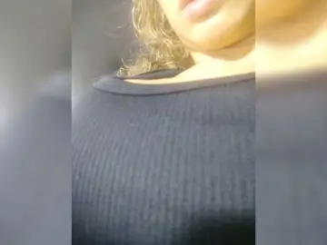 AnnieMiller-  live sex cam