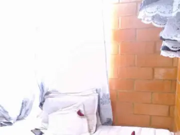 Charlotemple5  live sex cam