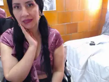 Charlotemple5  live sex cam