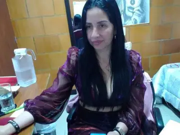 Charlotemple5  live sex cam