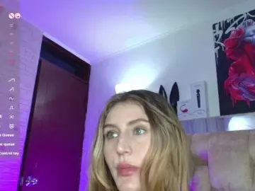 DakotaRobbins  live sex cam
