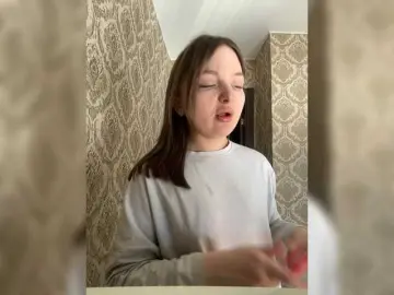 FeezkaYulia  live sex cam