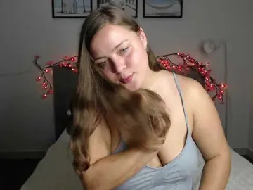 Krispyshot  live sex cam