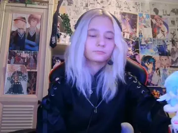 LoiseOvington  live sex cam