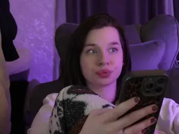 MossiPolli  live sex cam