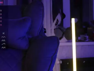 MossiPolli  live sex cam