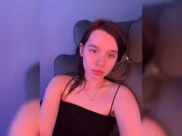 MossiPolli  live sex cam