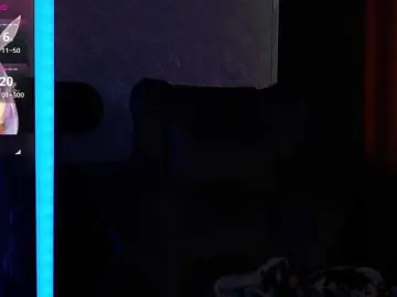 MossiPolli  live sex cam