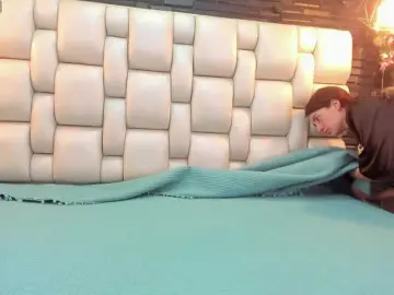 SaloHeaven  live sex cam