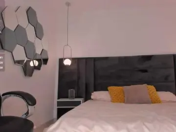 SophieBarnett  live sex cam