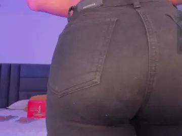 SophieBarnett  live sex cam