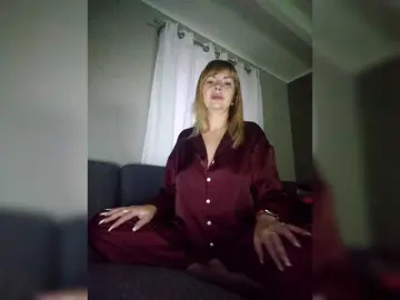 Tilda-1  live sex cam
