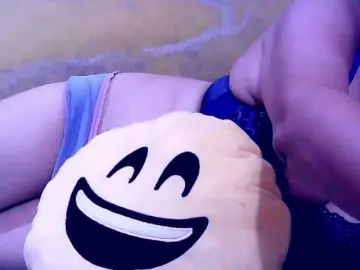 Carmela4u  live sex cam