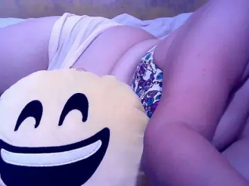 Carmela4u  live sex cam
