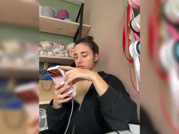 Etokiska  live sex cam