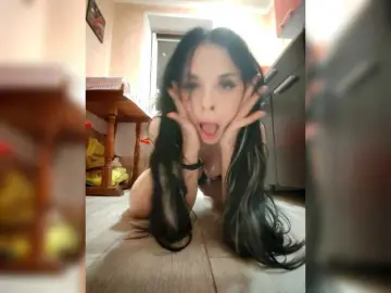 InaElle  live sex cam