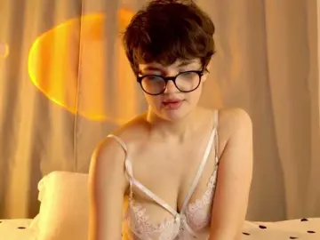 JunneWers  live sex cam